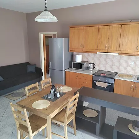 Apartment Manos *