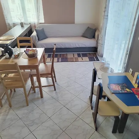 Apartment Manos