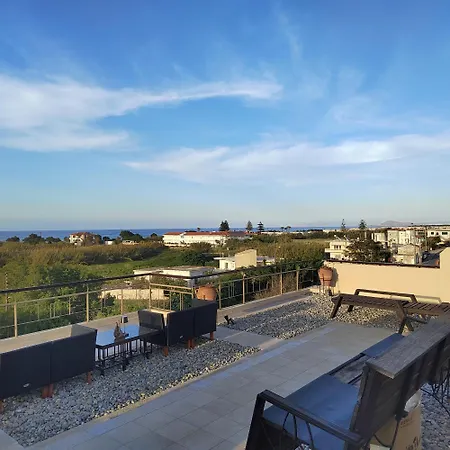 Manos Apartment