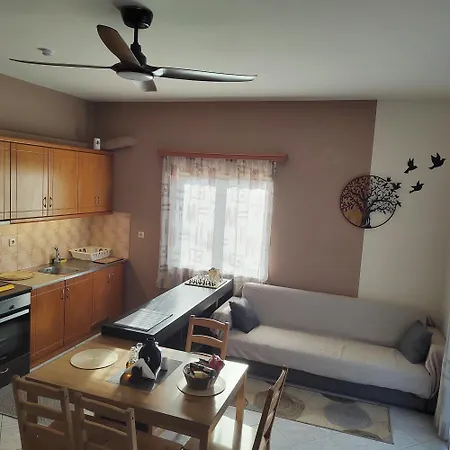 Manos Apartment