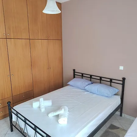 Διαμέρισμα Manos *